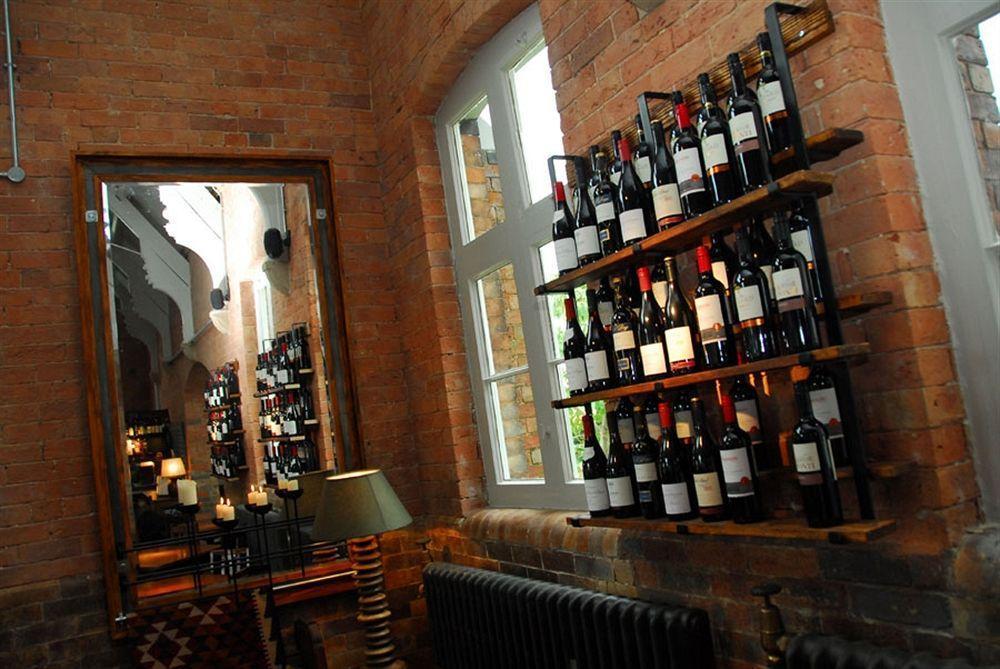 The Cholmondeley Arms Hotel Wrenbury Luaran gambar
